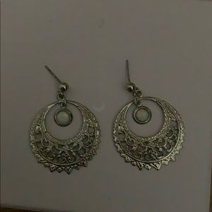 Silver earrings with opal